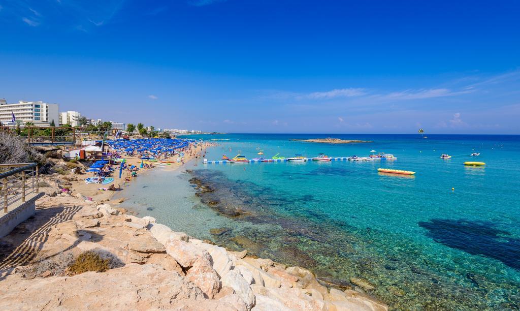 Villa Meredith Paralimni Exterior foto